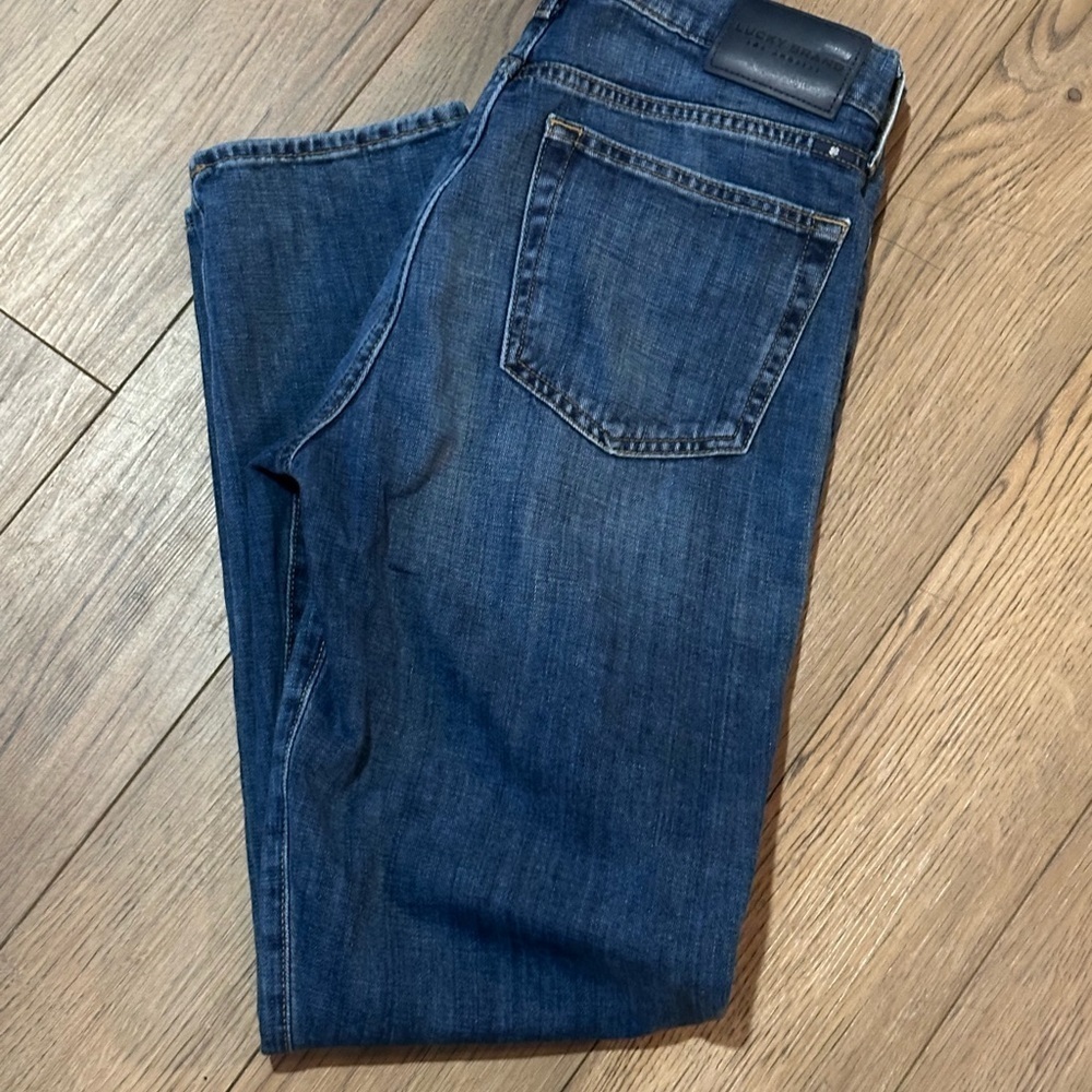LUCKY BRAND size 6/28 blue jeans